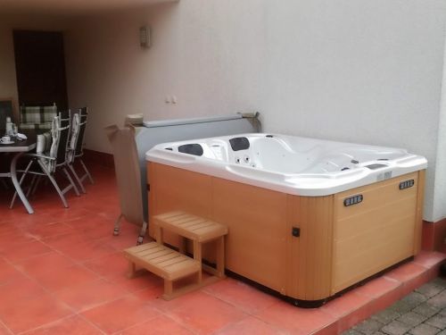 LAMIA na zahradní terase