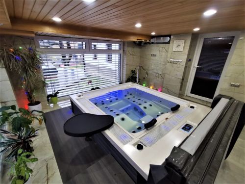 Vířivka SOFIA na penzionu